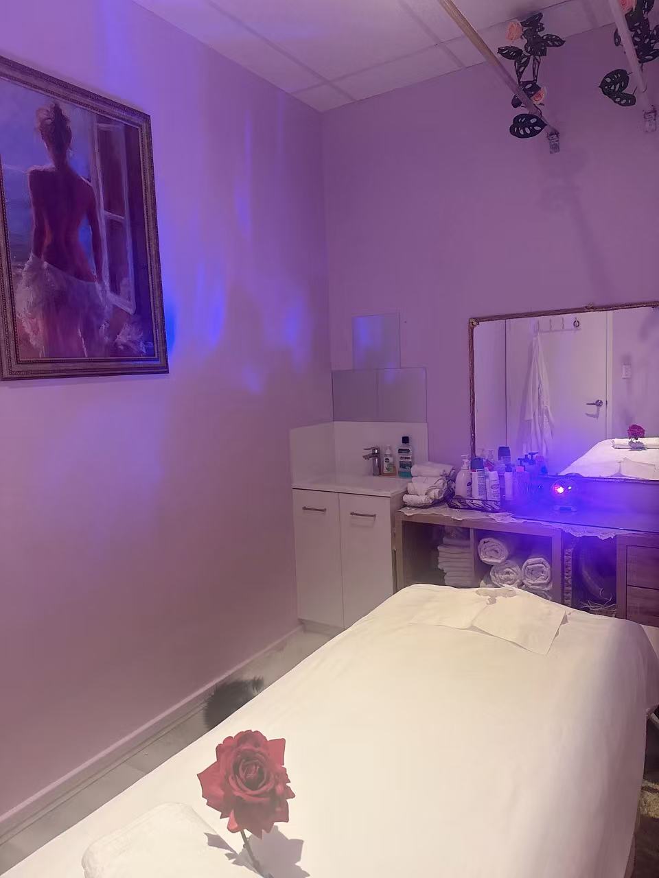 Premium massage room with ambient lighting